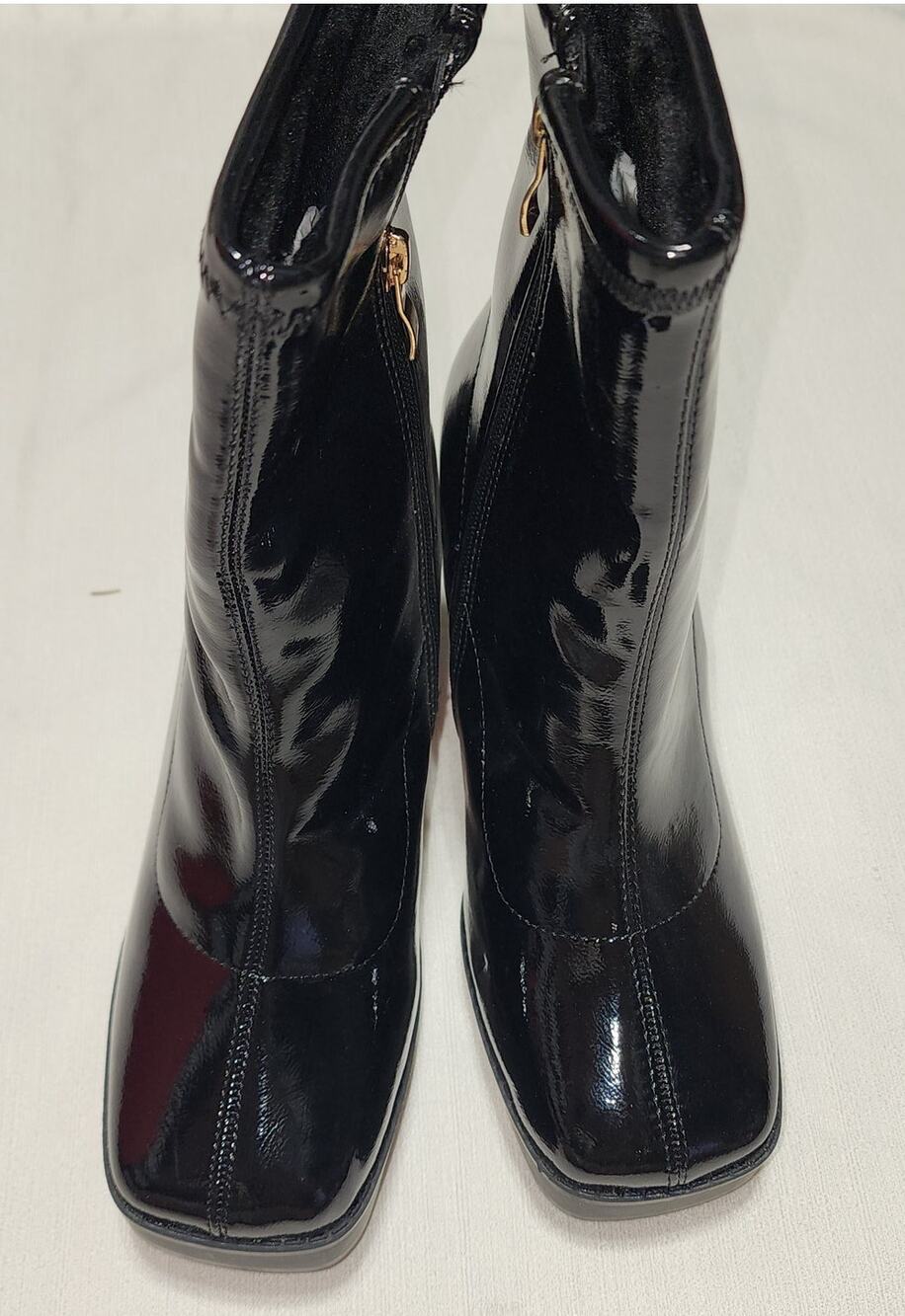 Ankle boots size 8.5 brown unknown brand